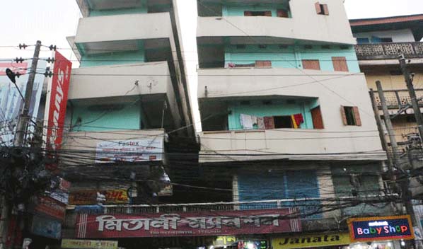 সিলেট নগরীতে ঝুঁকিপূর্ণ ২৫ ভবন
