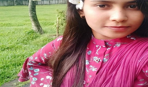 পলাশীর বাসা থেকে ঢাবি ছাত্রীর মরদেহ উদ্ধার