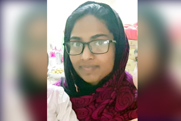 নগর থেকে তরুণী নিখোঁজ