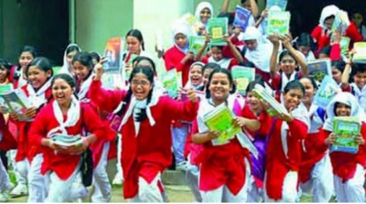 স্কুল খুললেই প্রাথমিকের শিক্ষার্থীদের জন্য থাকছে ১ হাজার টাকার উপহার
