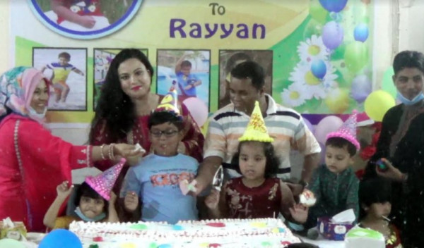 এতিম শিশুদের নিয়ে ছেলের জন্মদিন পালন করলেন পুলিশ সুপার