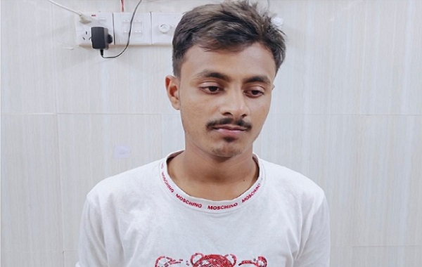 প্রেমিকাকে নিয়ে ঘোরাফেরা-রেস্টুরেন্টে খাওয়ার খরচ যোগাতে যা করলেন প্রেমিক