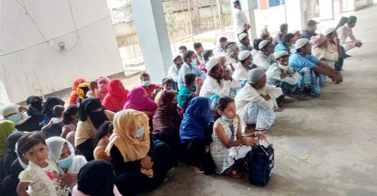 কৌশলে ক্যাম্প ছেড়ে পালাচ্ছেন রোহিঙ্গারা
