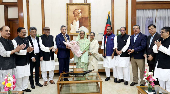 প্রধানমন্ত্রীর সঙ্গে সাক্ষাৎ করেছেন সাহাবুদ্দিন চুপ্পু