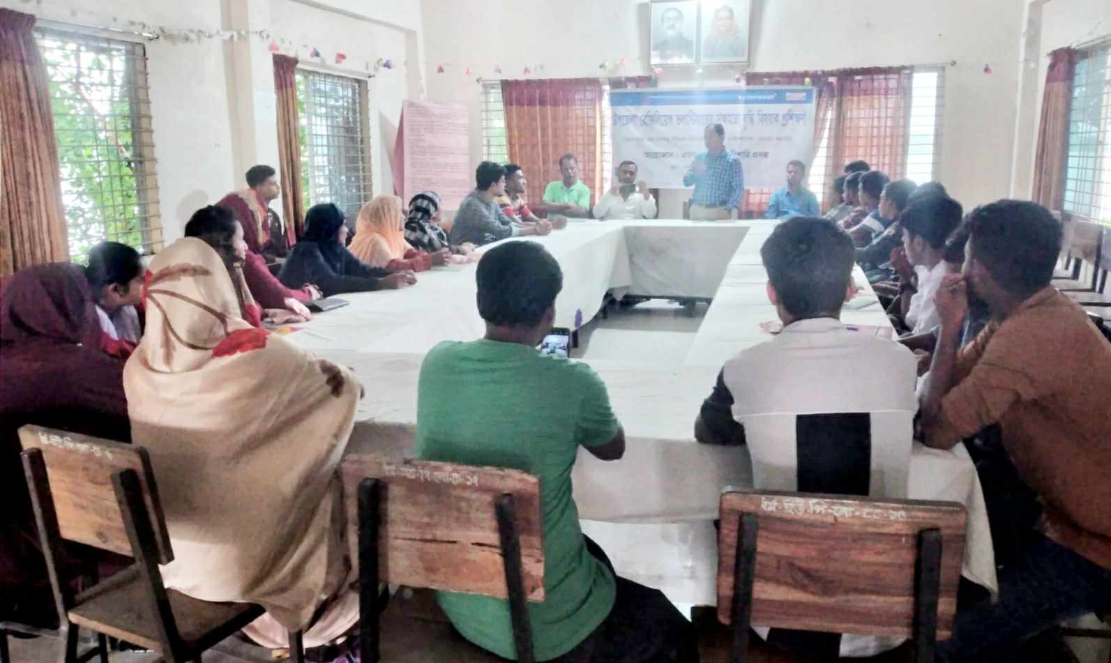 ধর্মপাশায় এফআইভিডিভির রেজিলিয়েন্স ভলান্টিয়ার সক্ষমতা বৃদ্ধি বিষয়ক প্রশিক্ষণ সম্পন্ন