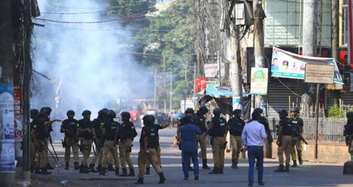 সিলেটে হরতালে পুলিশের সঙ্গে ধাওয়া পাল্টা ধাওয়া: ৫ পুলিশ আহত, গ্রেফতার ৮