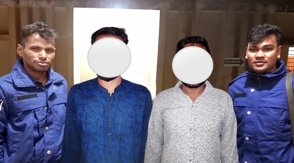 মুখে স্প্রে মেরে প্রবাসীকে অ প হ র ণ, পুলিশের অভিযানে নারীসহ গ্রে ফ তা র ৪