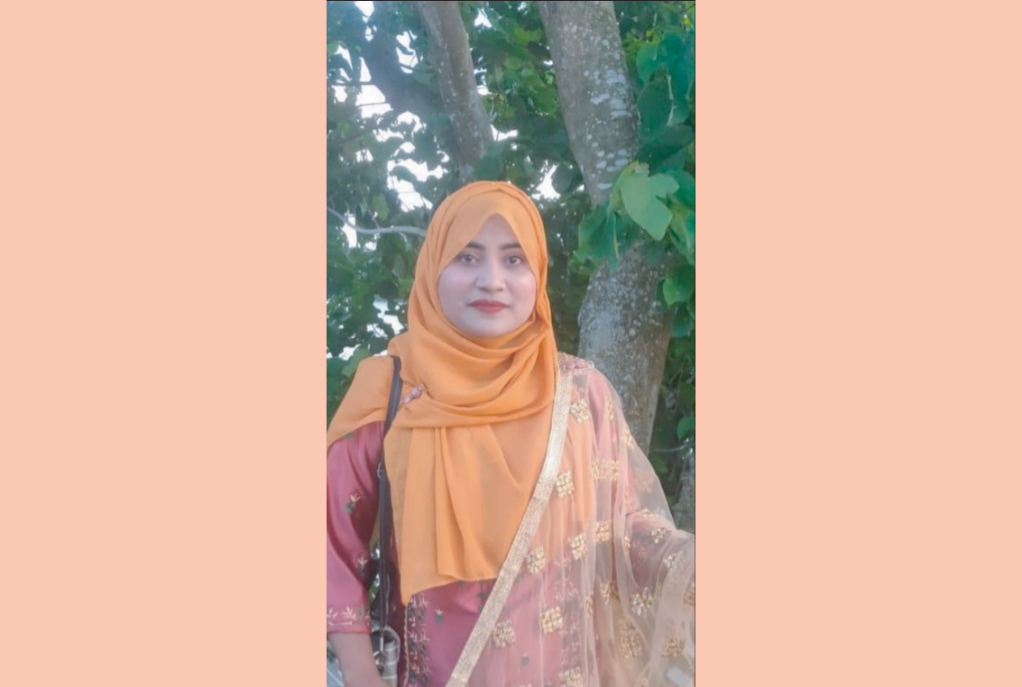 “ধর্মীয় আবেগ এবং ব্যবসা” ও “ধর্মের অন্তরালে” ২ বইয়ের লেখক ব্লগার রুবি আক্তারের  বিরুদ্ধে তথ্য প্রযুক্তি আইনে মামলা